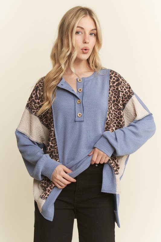 Jill Animal Contrast Henley Plus Top
