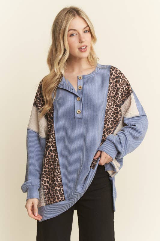 Jill Animal Contrast Henley Plus Top