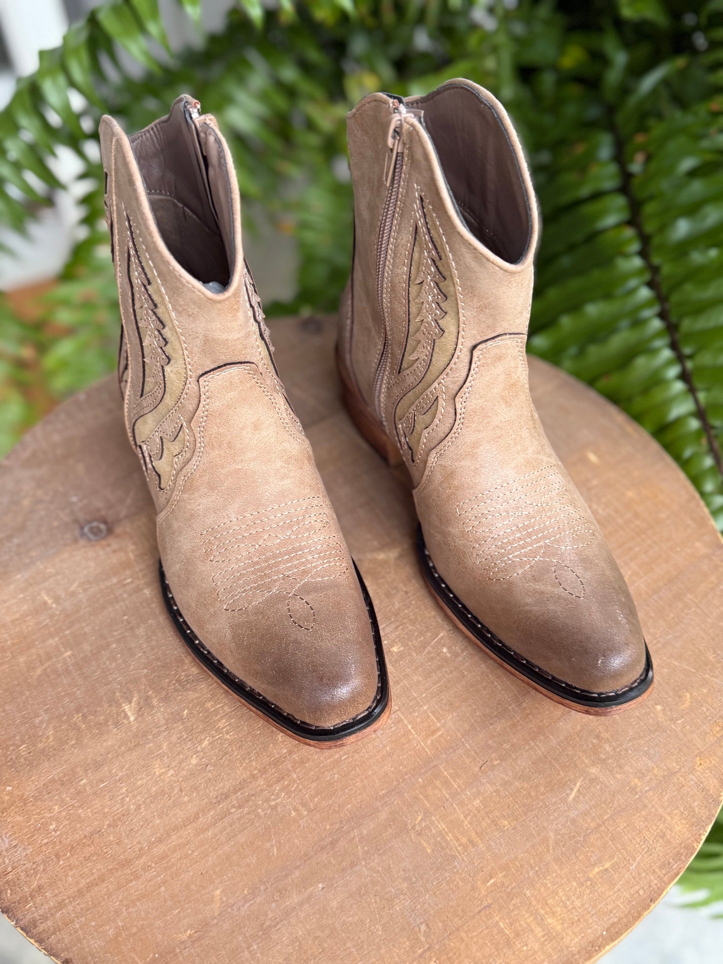 The Kaylee Western Short Boot