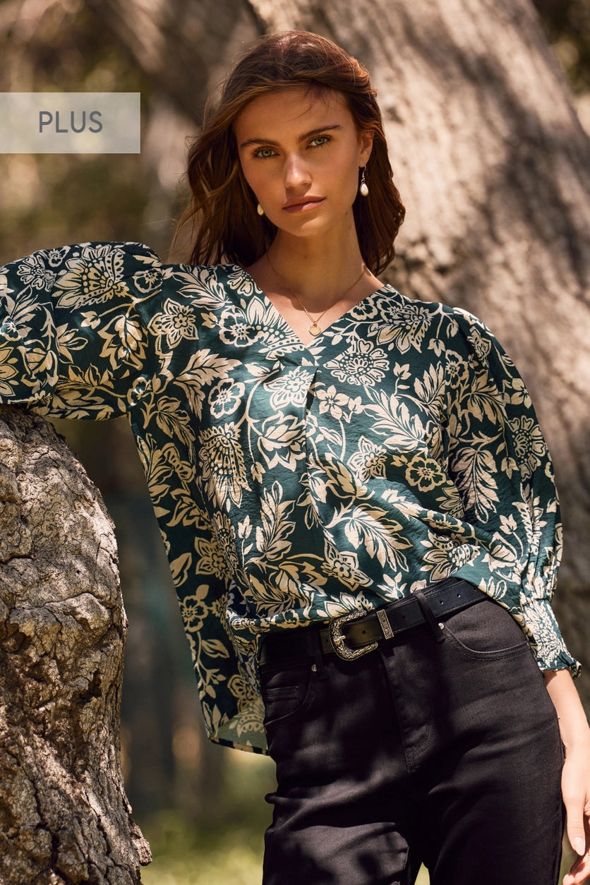 Boho Green Wave Plus Top