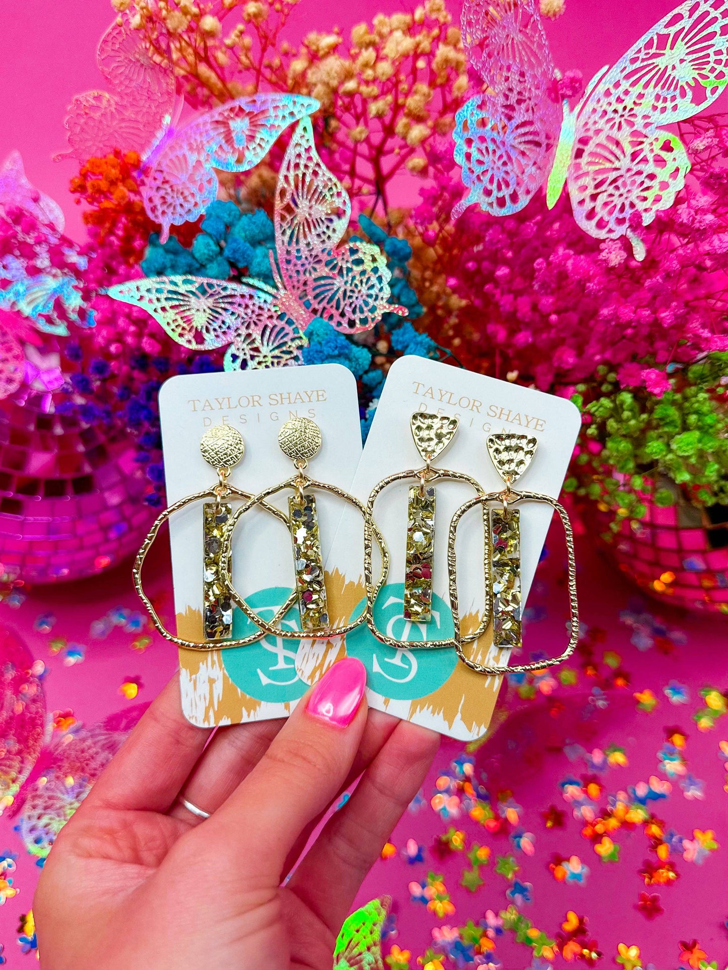 Brighter Days Stick Round Hoops - Milly's Boutique