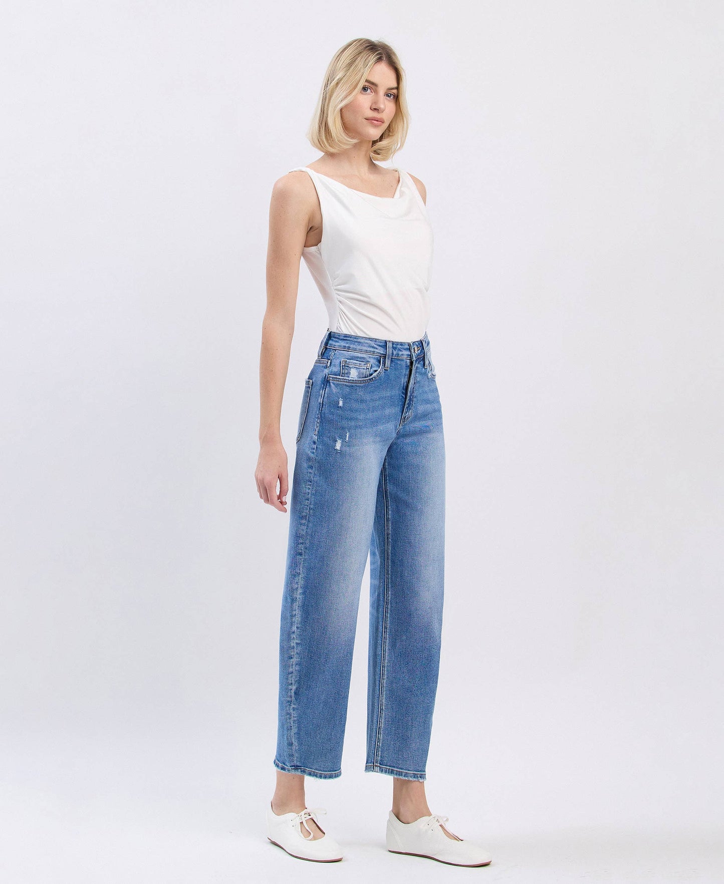 Cora Barrel Jeans - Milly's Boutique