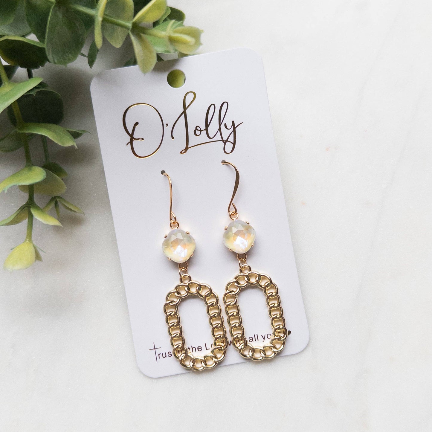 Honey Cream White Stone w/Oval Linked Dangle Earrings - Milly's Boutique