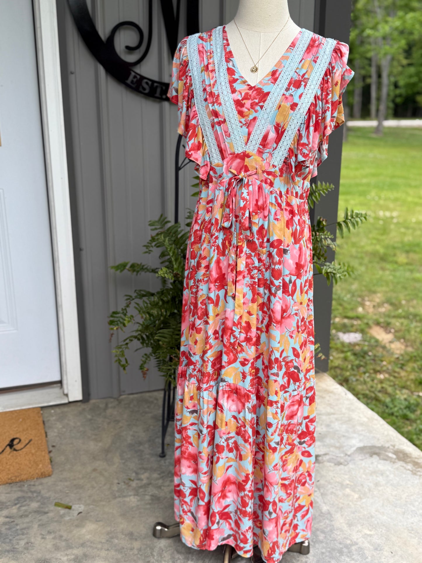 Jenny Floral Midi Dress - Milly's Boutique