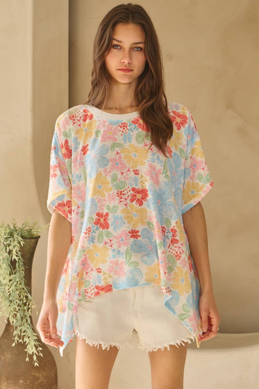 Jerri Batwing Plus Floral Top - Milly's Boutique