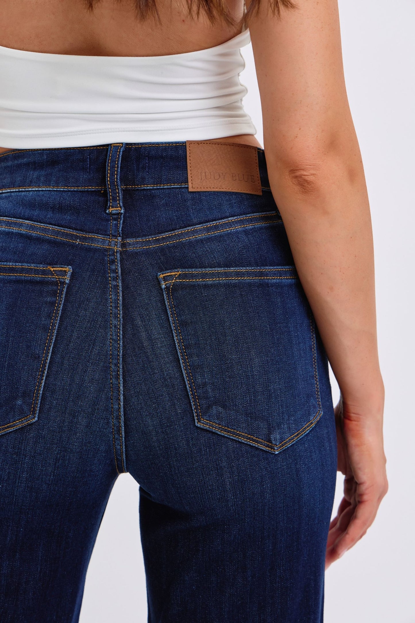 Kendra Straight Leg Jean - Milly's Boutique