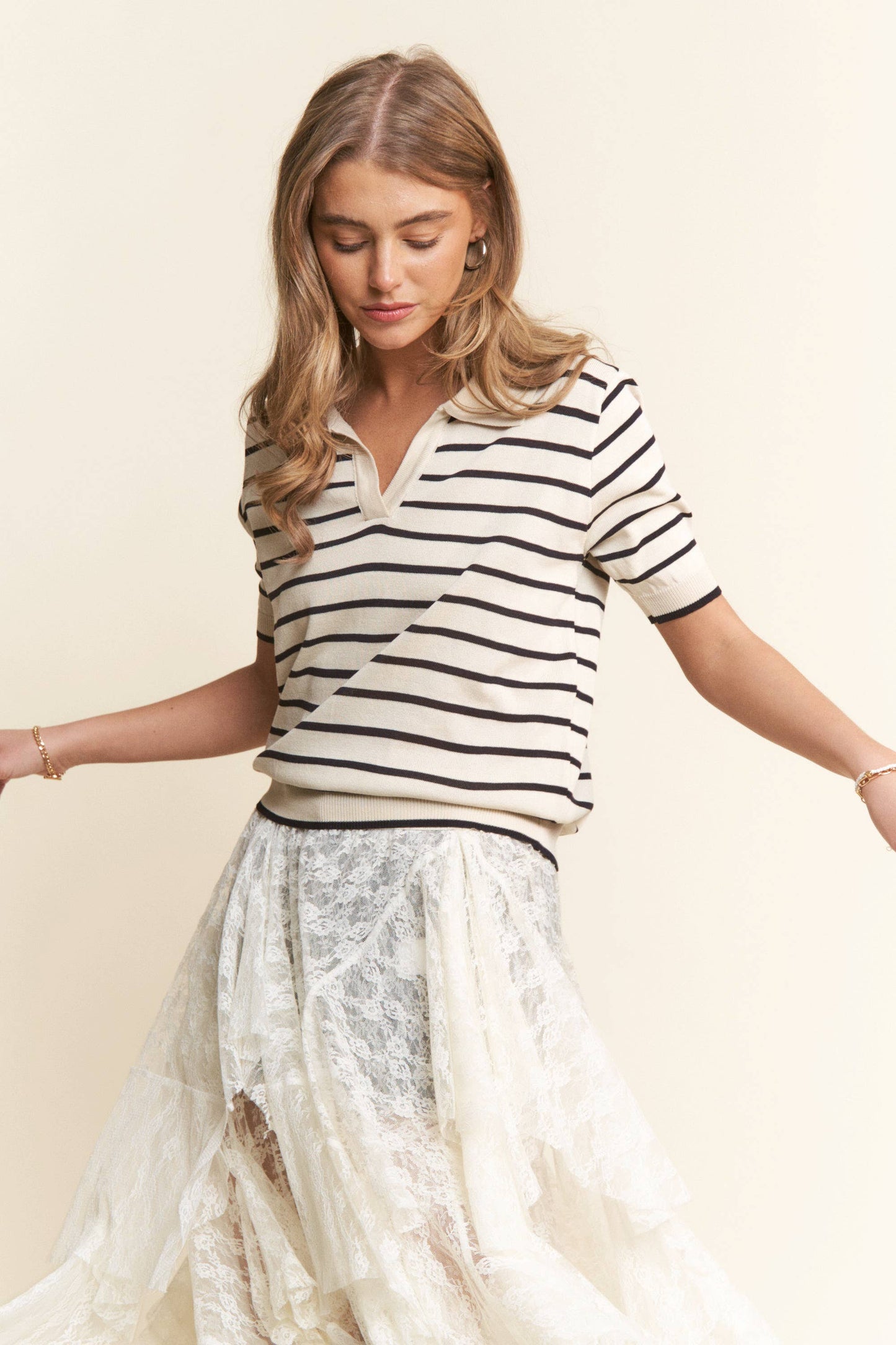 Nelly Striped V Neck Top - Milly's Boutique