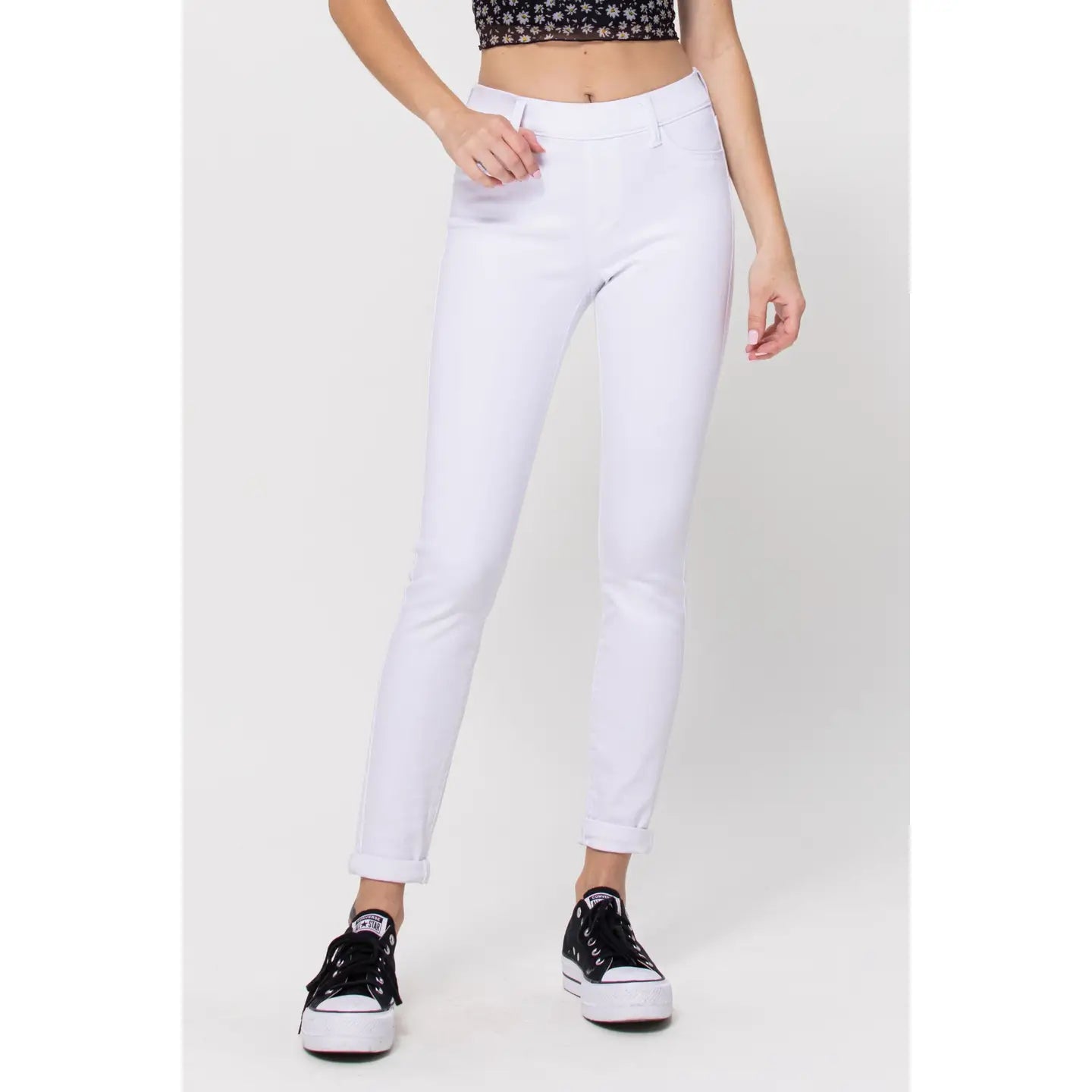 Pull On Skinny Jeans White - Milly's Boutique