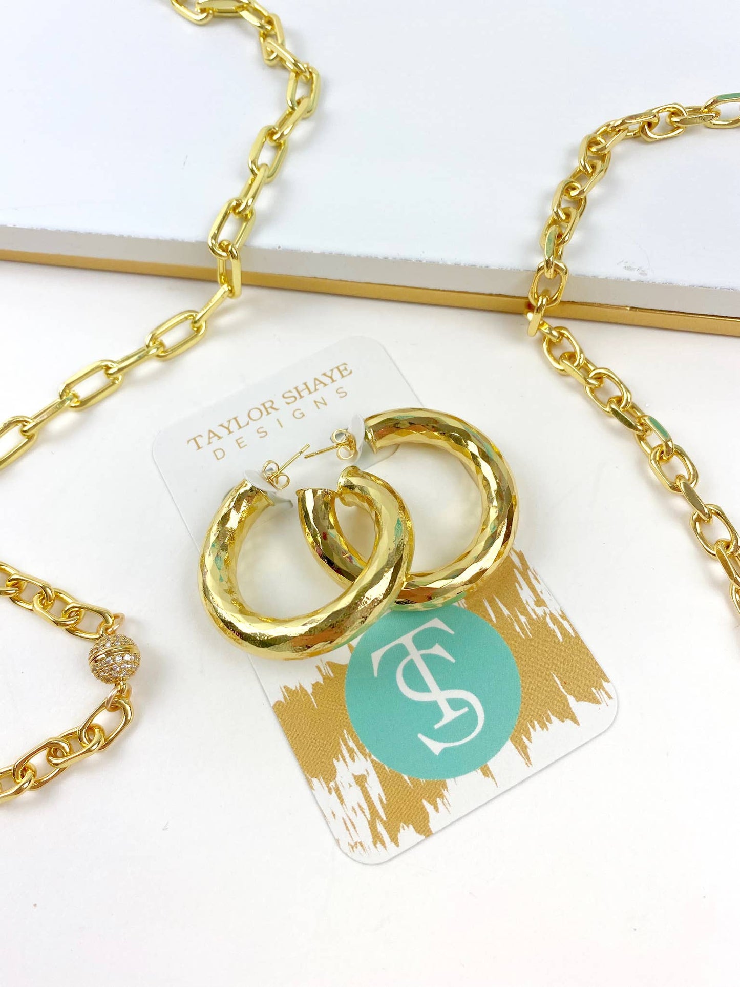 Raya Hoops: Small - Milly's Boutique