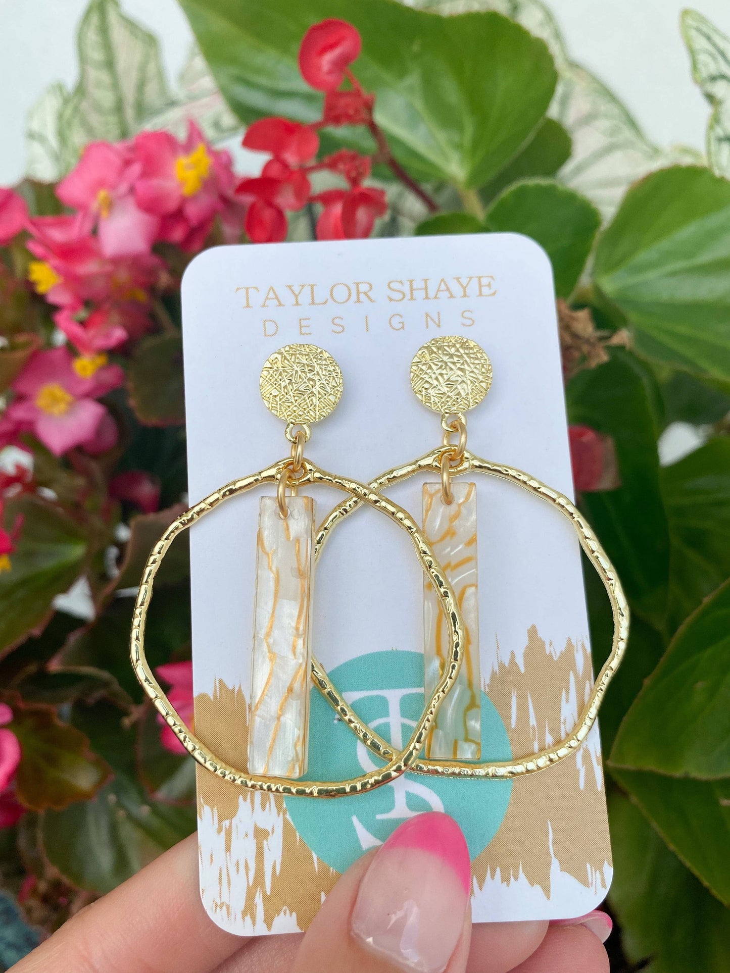 Carrie Stick Hoops - Milly's Boutique
