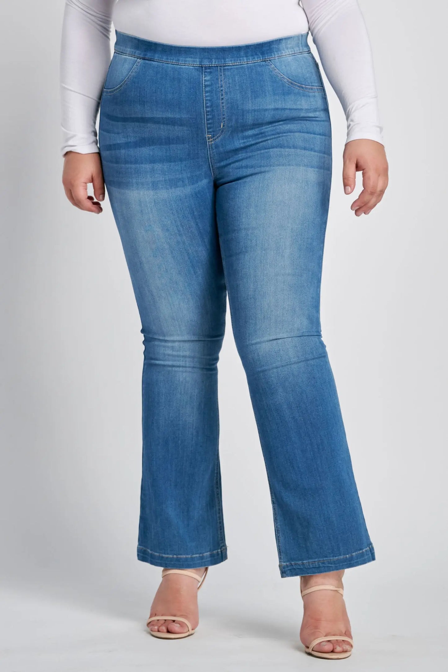 Pull On Medium Wash Plus Flare -30" - Milly's Boutique