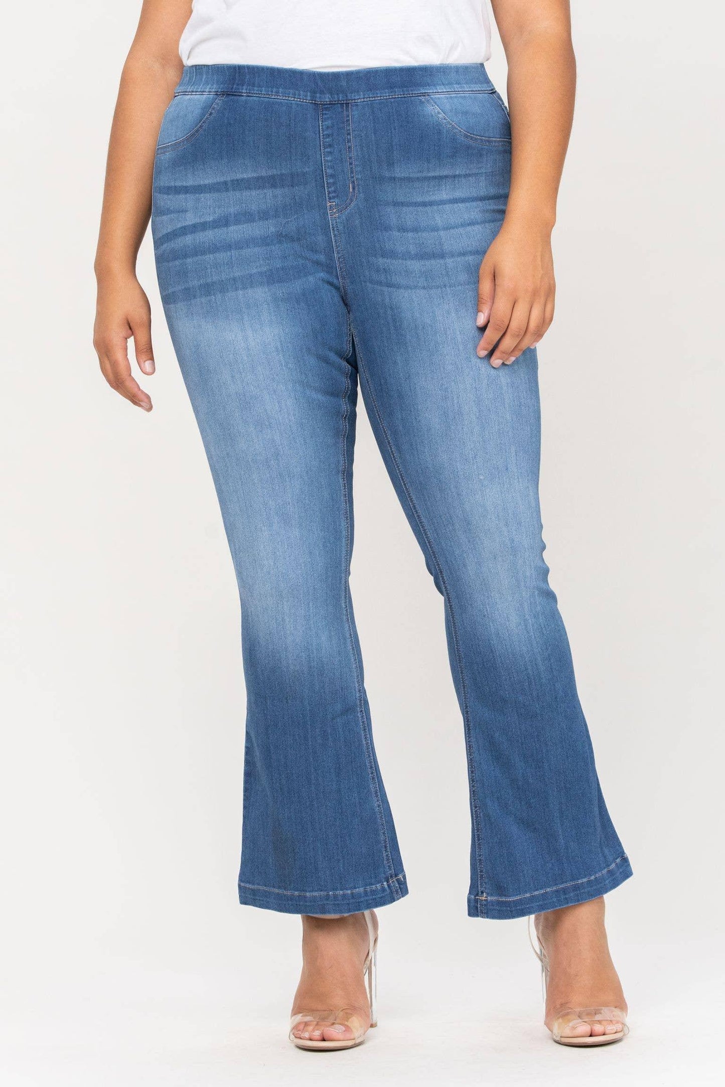 Pull On Medium Wash Plus Flare -30" - Milly's Boutique