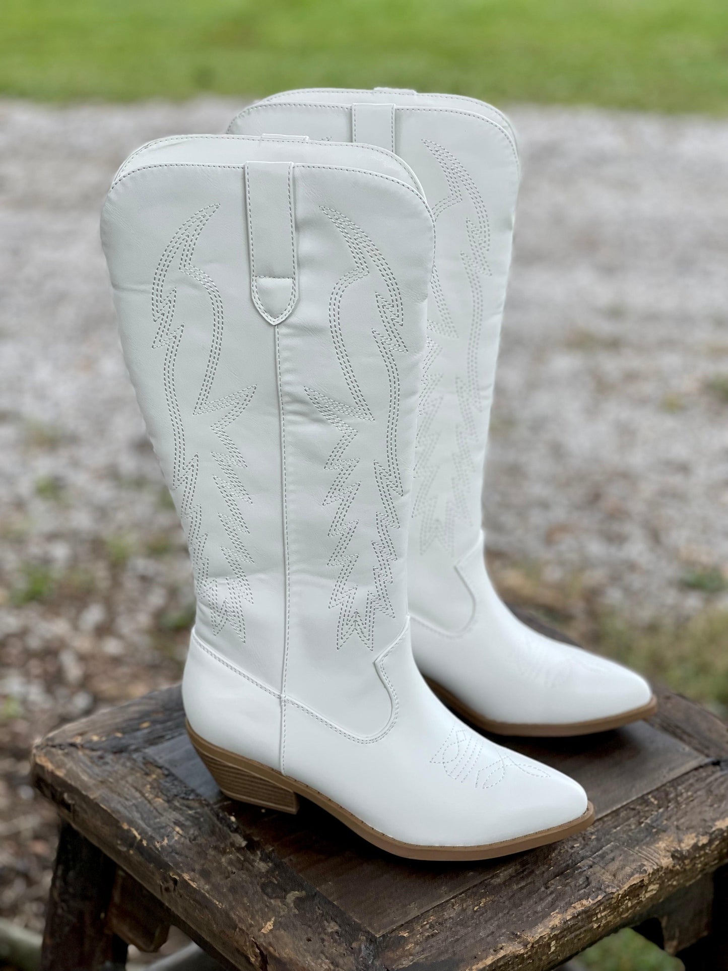 The Cowboy Western Boot - Milly's Boutique