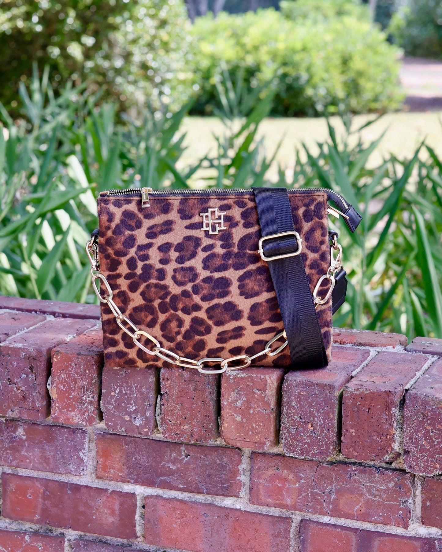 Ariana Crossbody Spotted Saddle