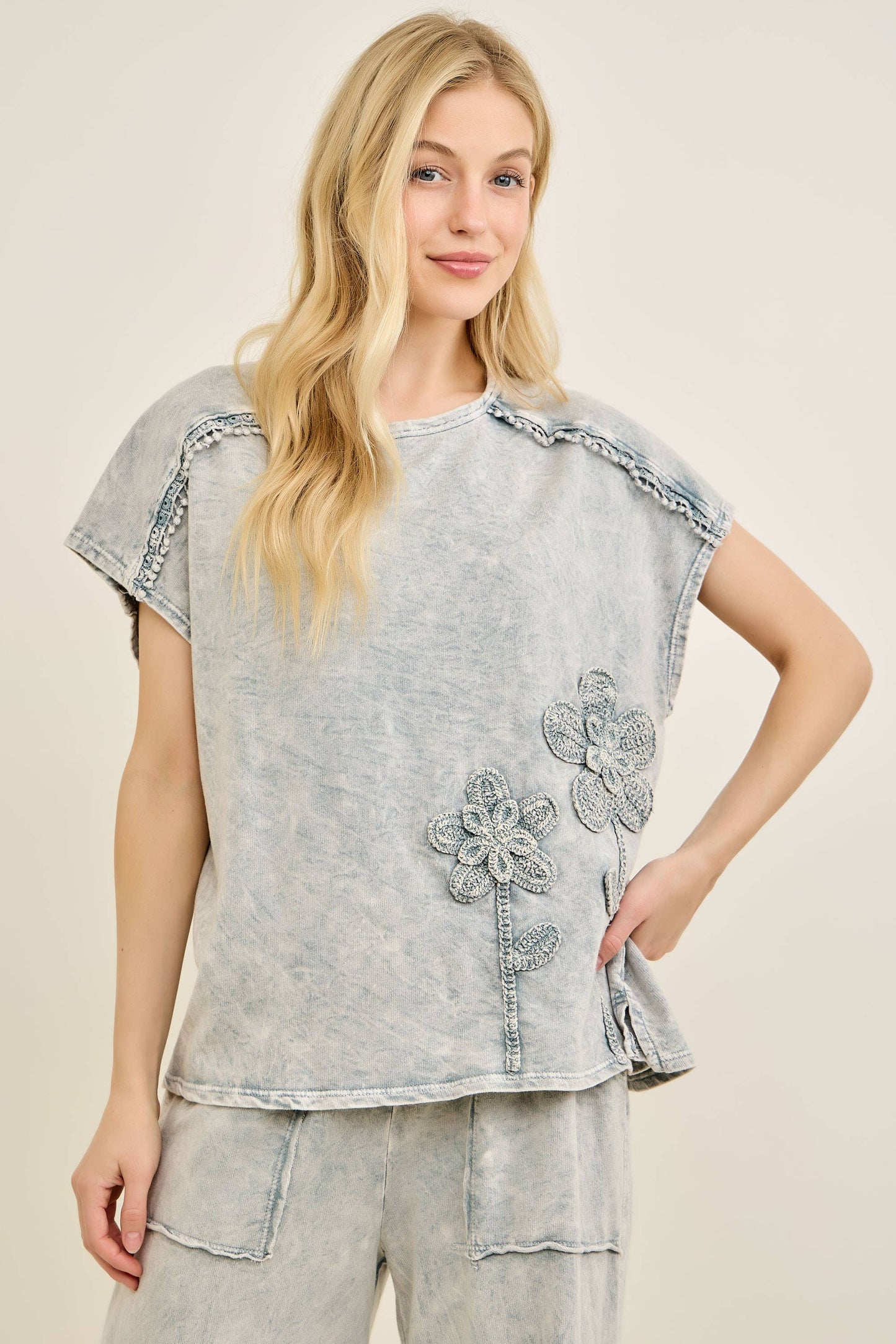 Mineral Washed Flower Garden Top