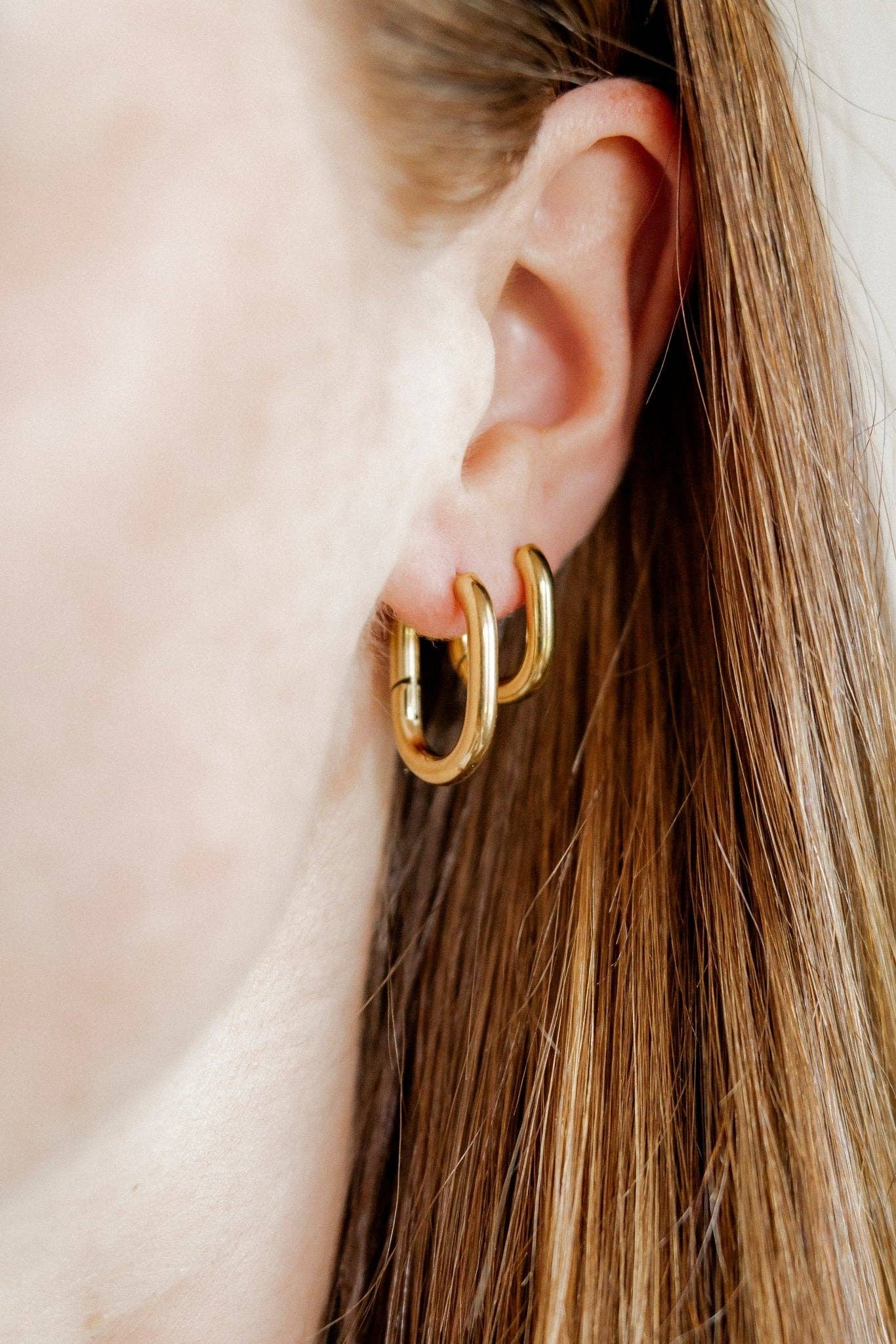 Huggie Earrings - Sutton 16mm