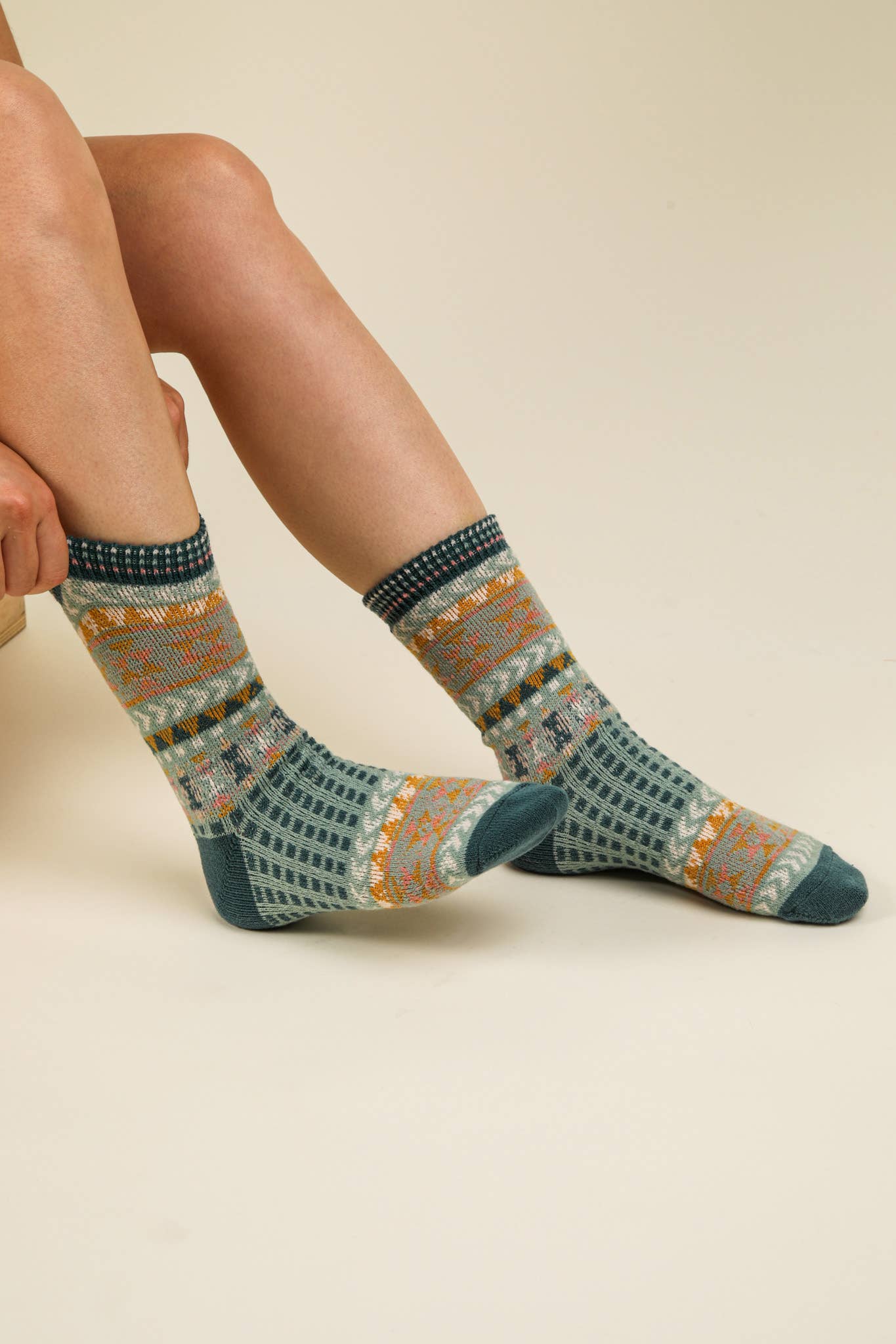 Ladies Geometric Graphic Crew Socks