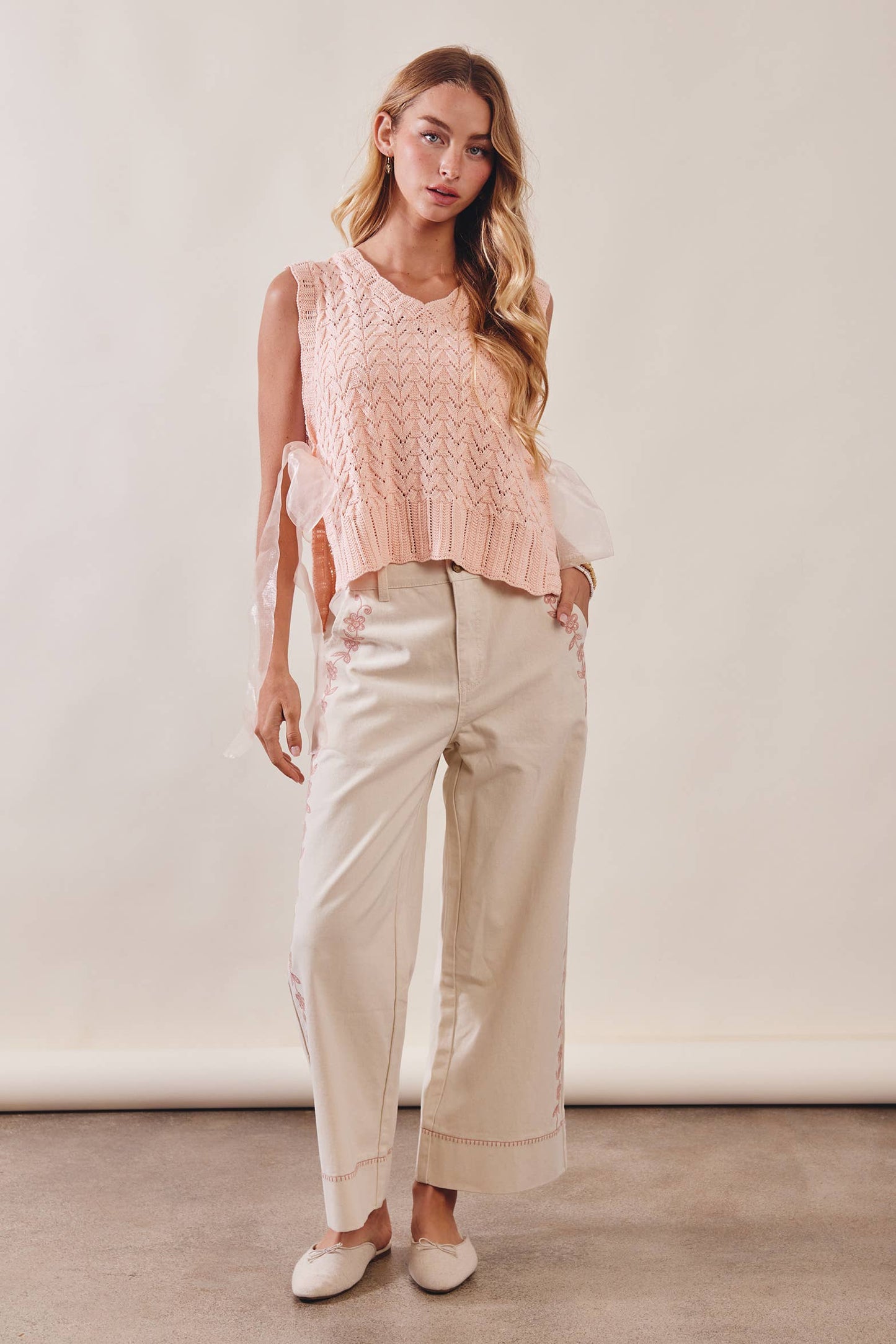 Floral Embroidered Cropped Pants
