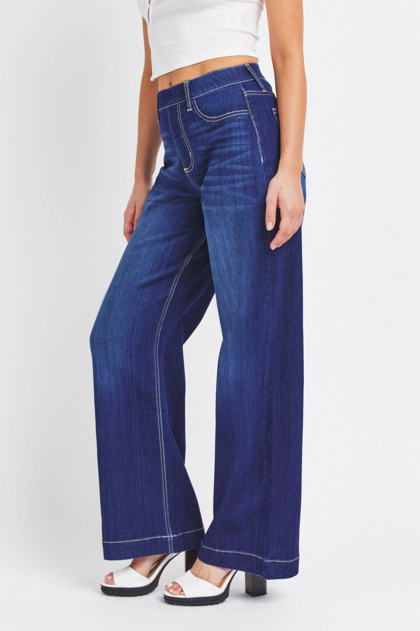 Cello High Rise Pull-On Wide Leg Jeans