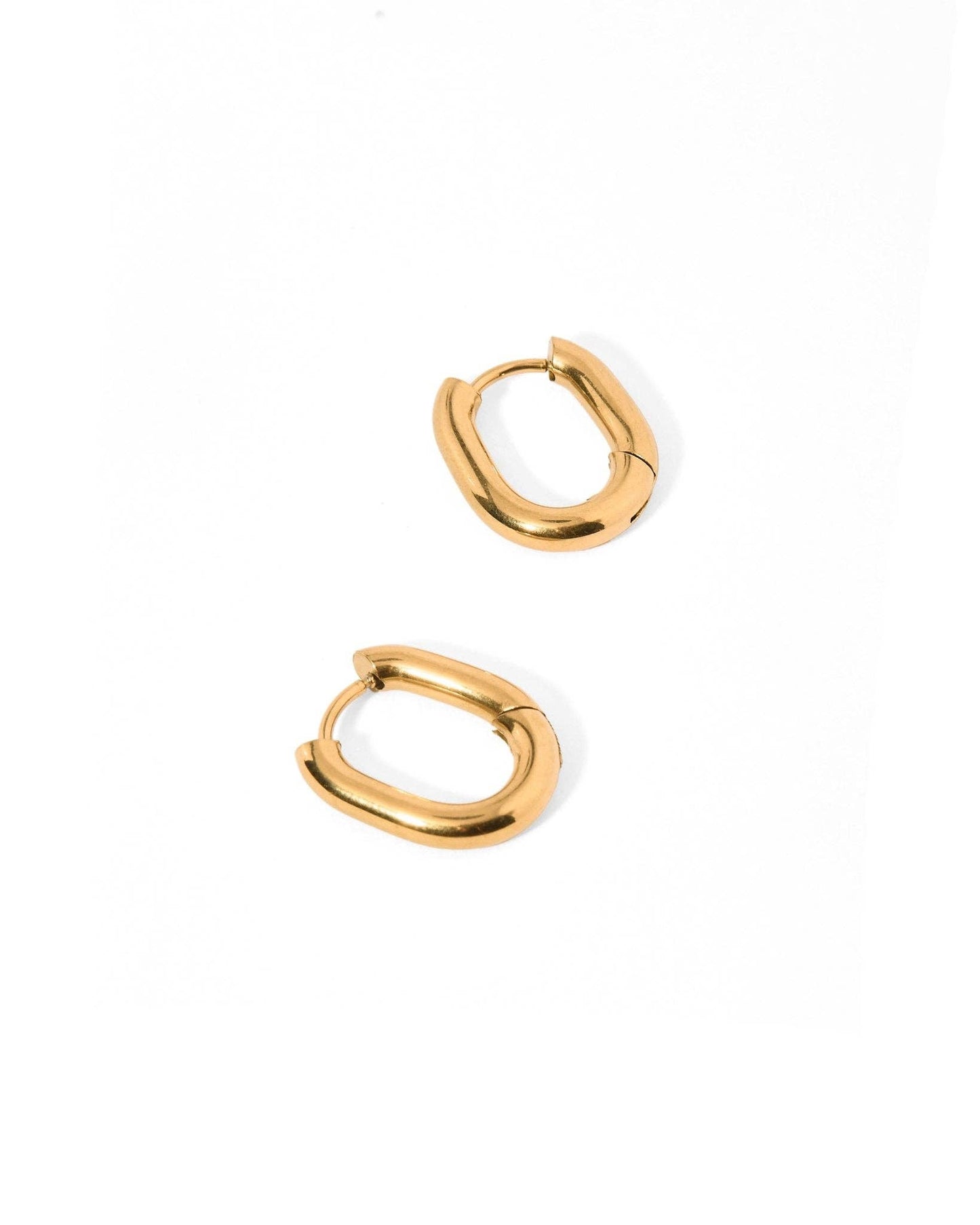 Huggie Earrings - Sutton 16mm