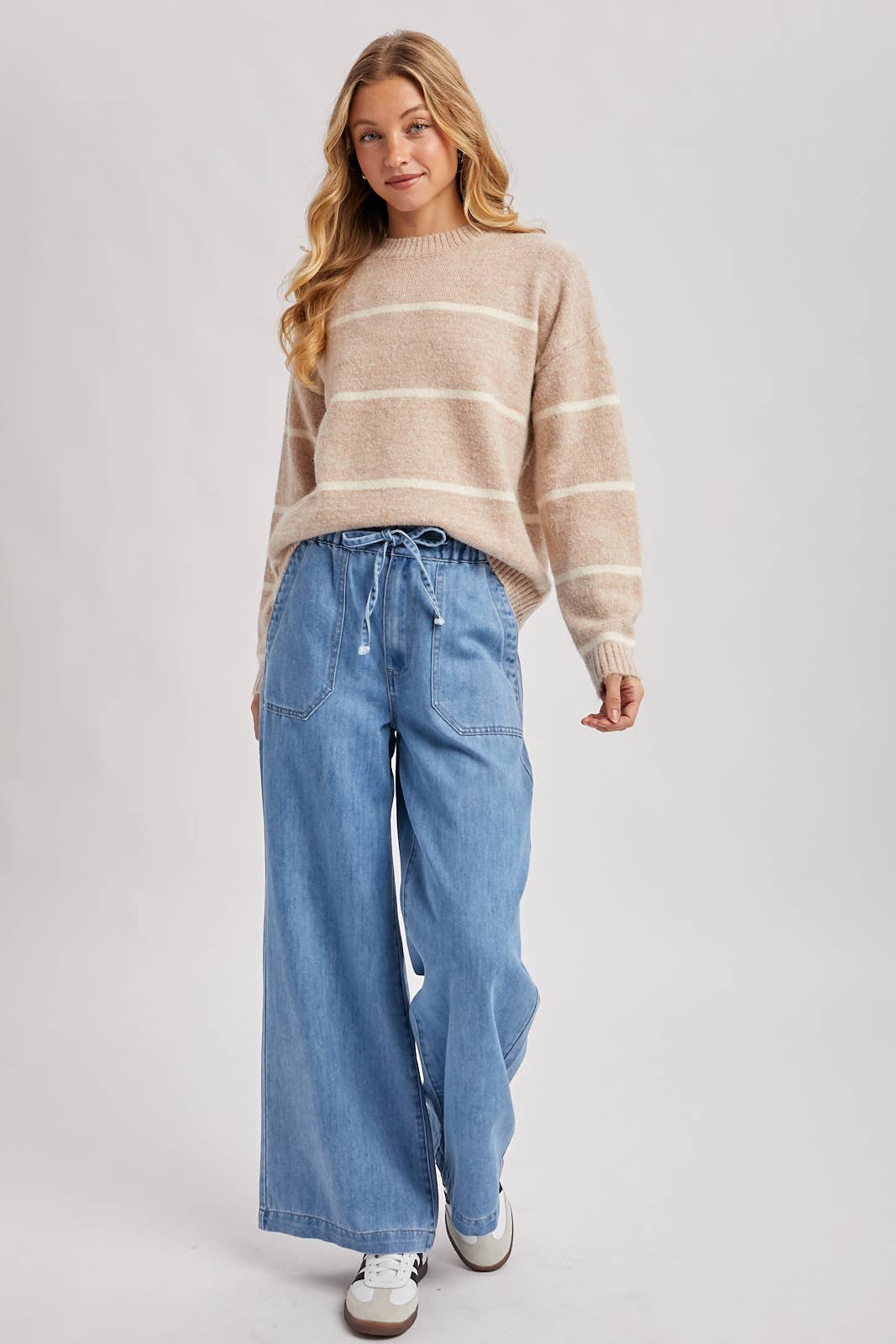 STRIPED FUZZY SWEATER