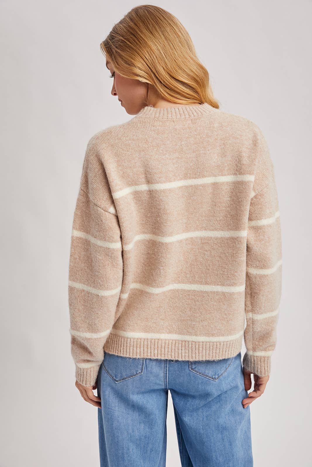 STRIPED FUZZY SWEATER