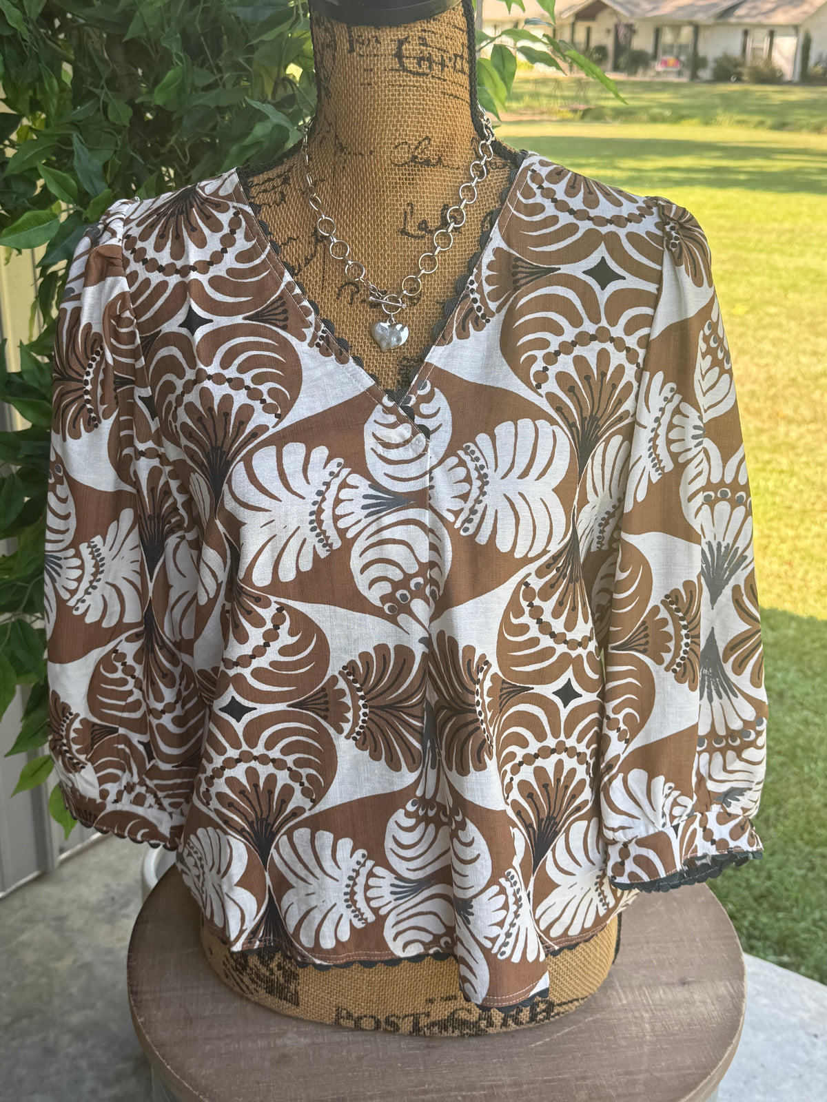 Ric-Rac Trim V Neck Top