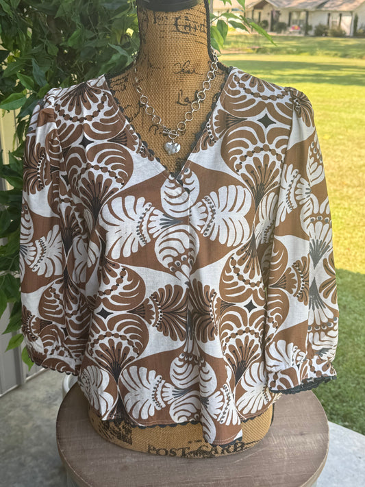 Ric-Rac Trim V Neck Top