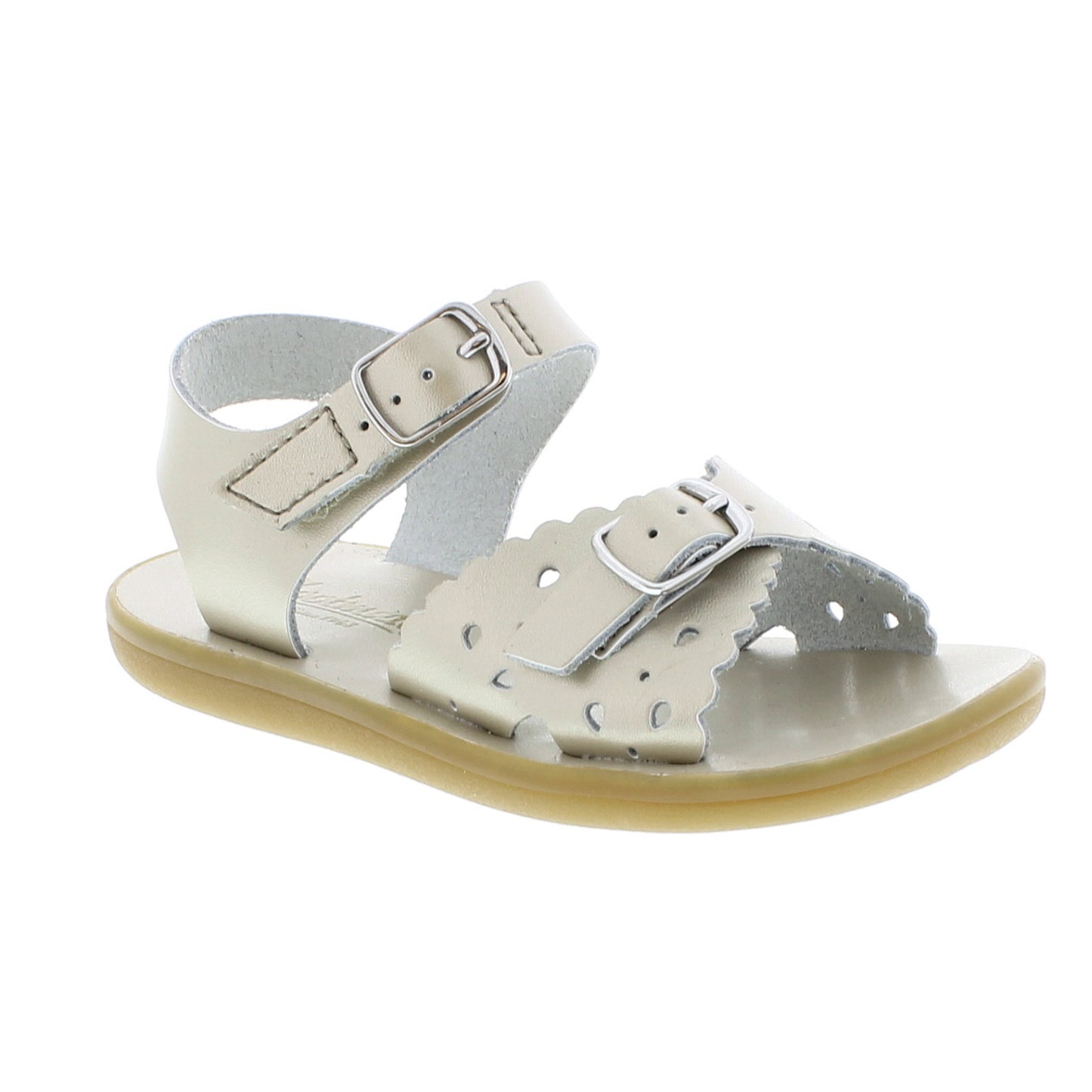 Ariel Sandal