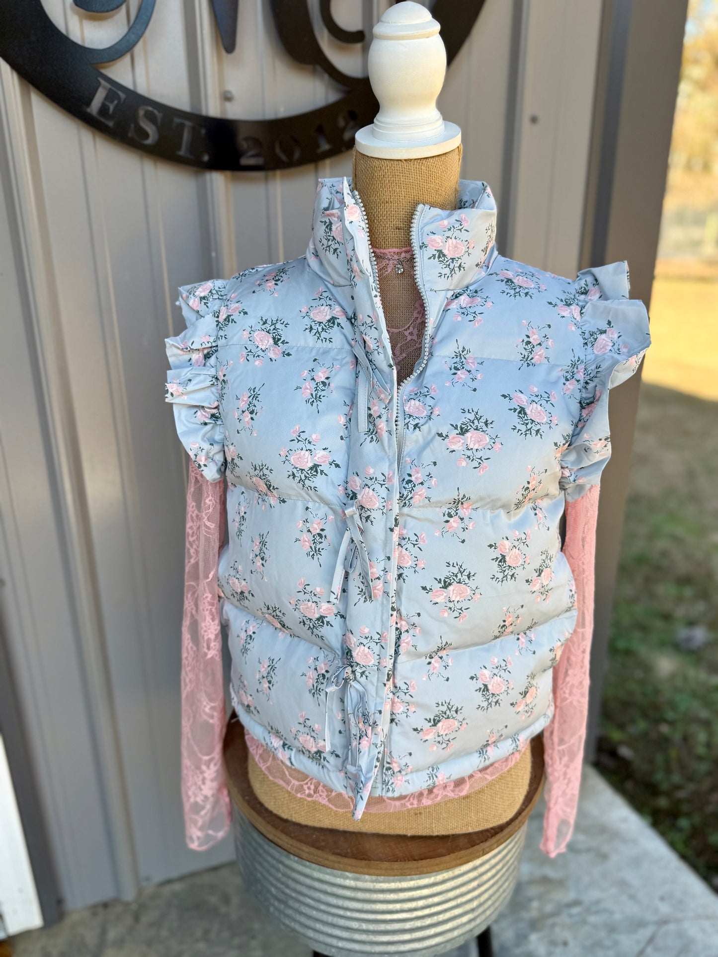 Floral Bow Ruffle Sleeve Puffer Vest