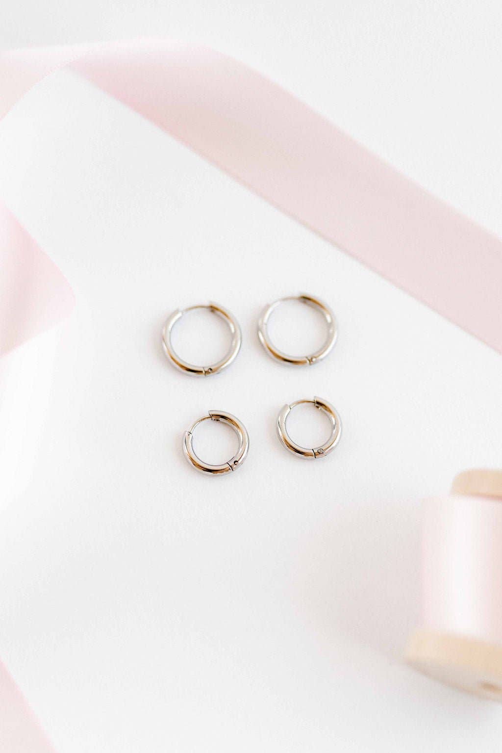 Huggie Earrings - Scarlett Hoop Silver 10mm