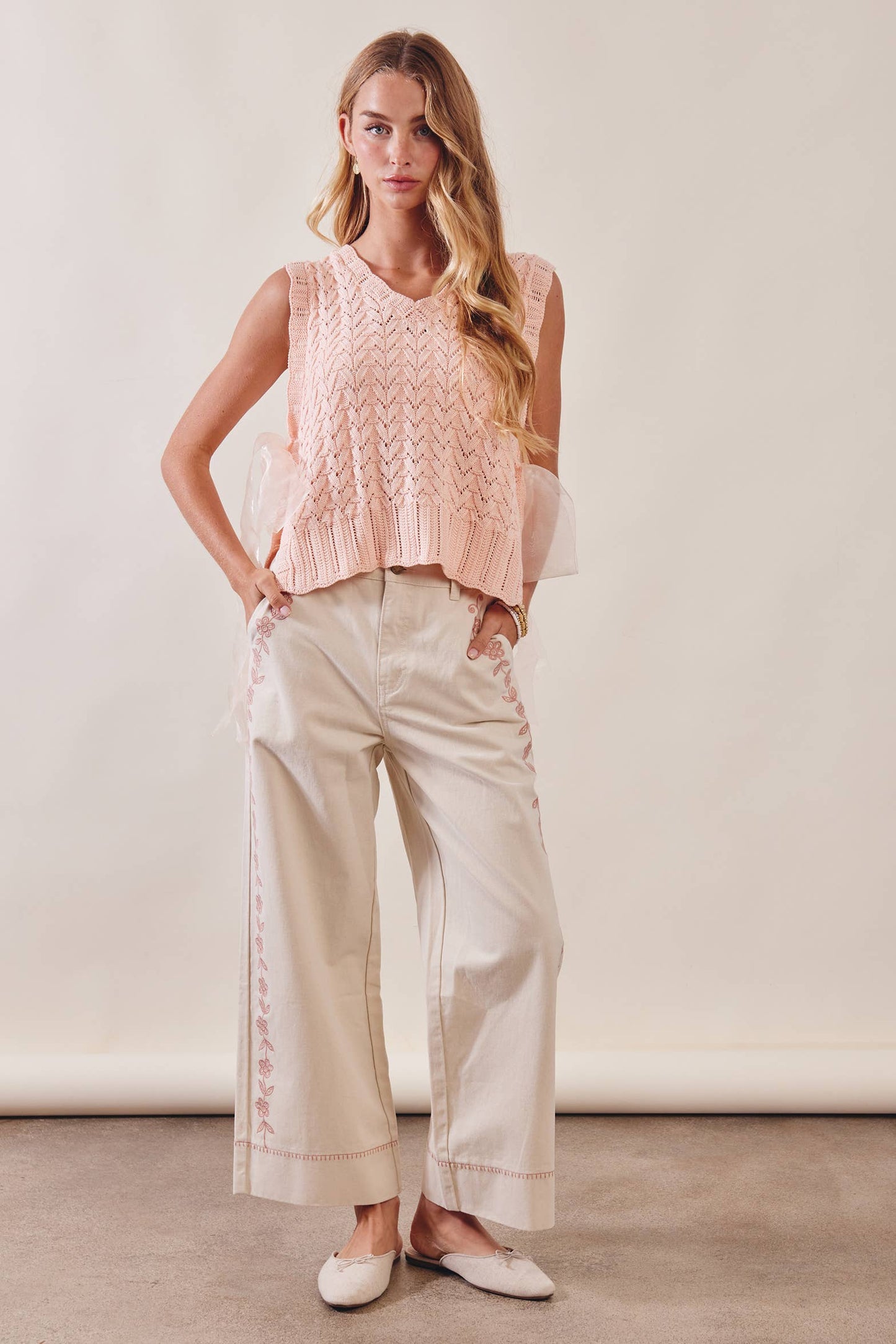 Floral Embroidered Cropped Pants