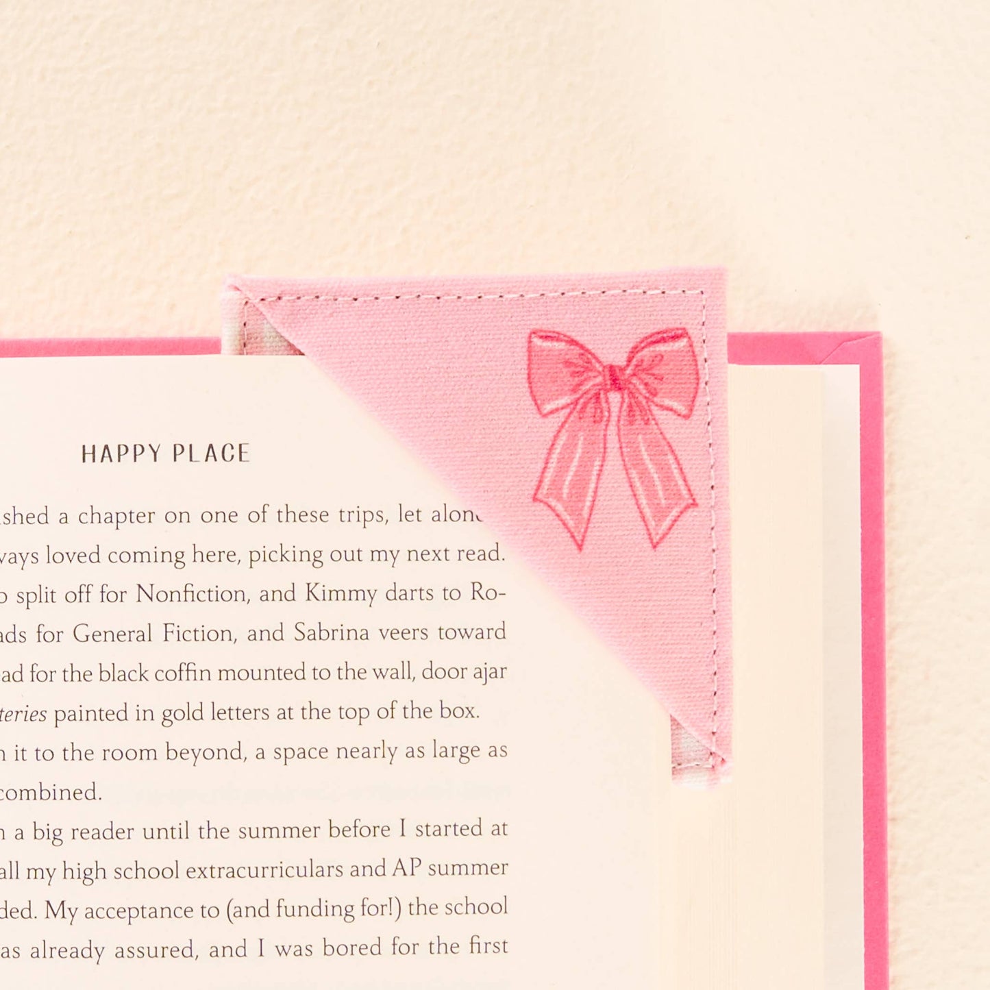Corner Keeper Fabric Bookmark-Bow Pink - Milly's Boutique