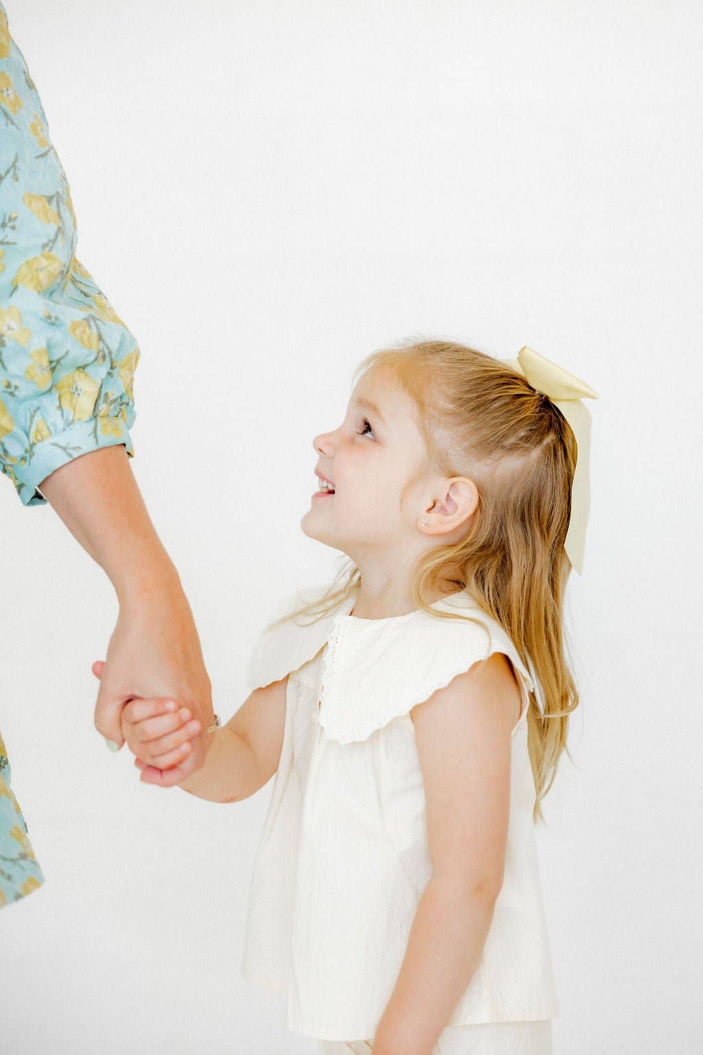 Screwback Stud Earrings - Clara Cross Gold Sparkle