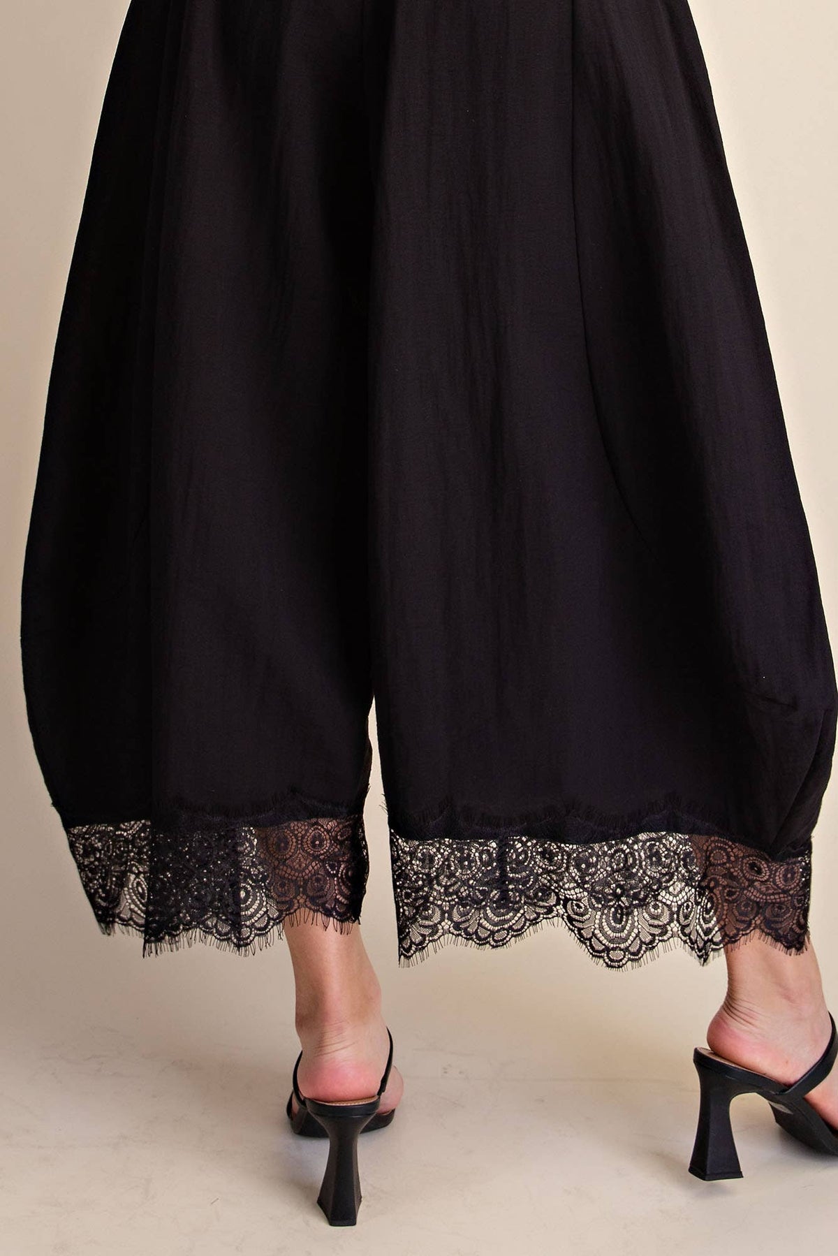 Cropped Lace Trim Balloon Pants