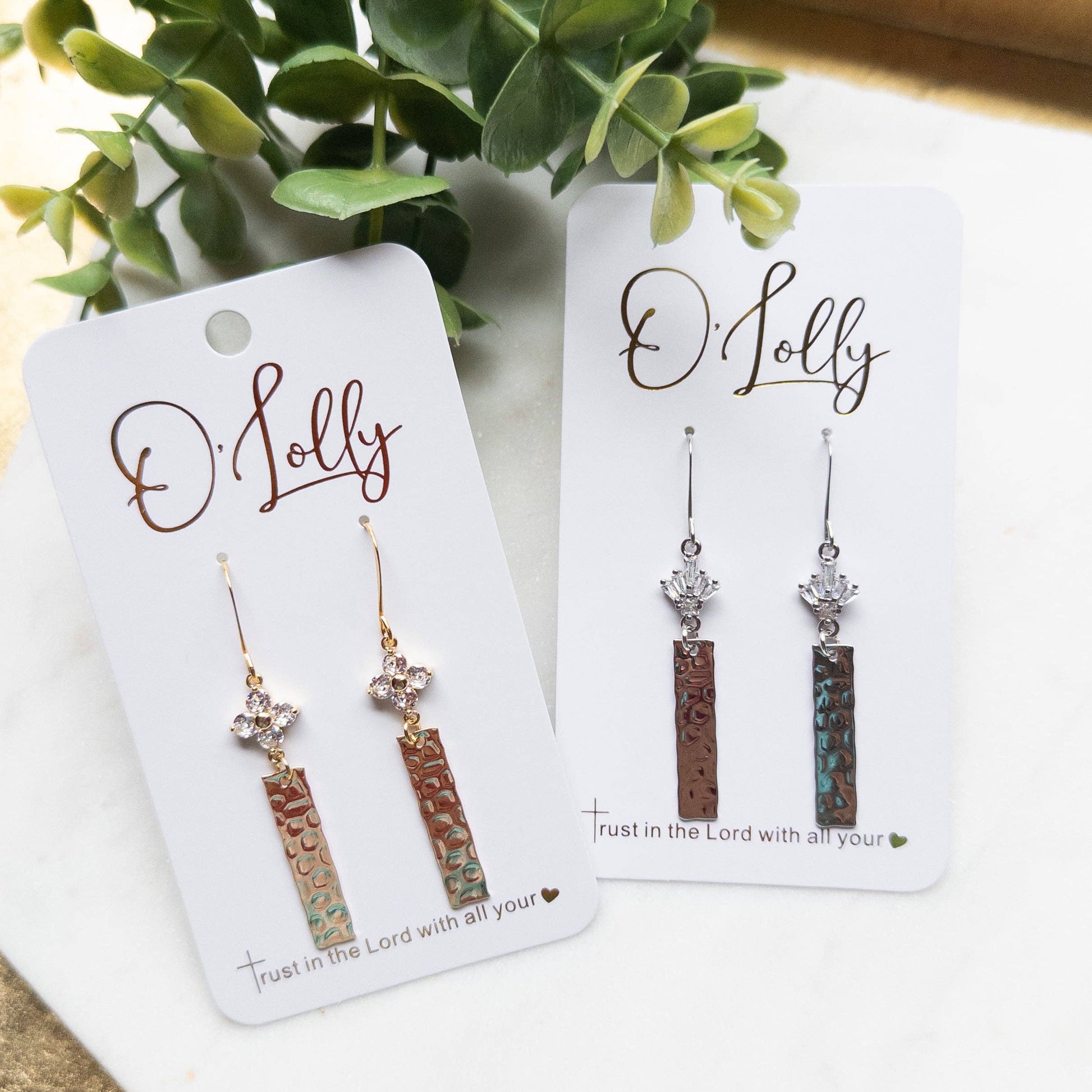 Evelyn CZ Bar Earrings - Milly's Boutique