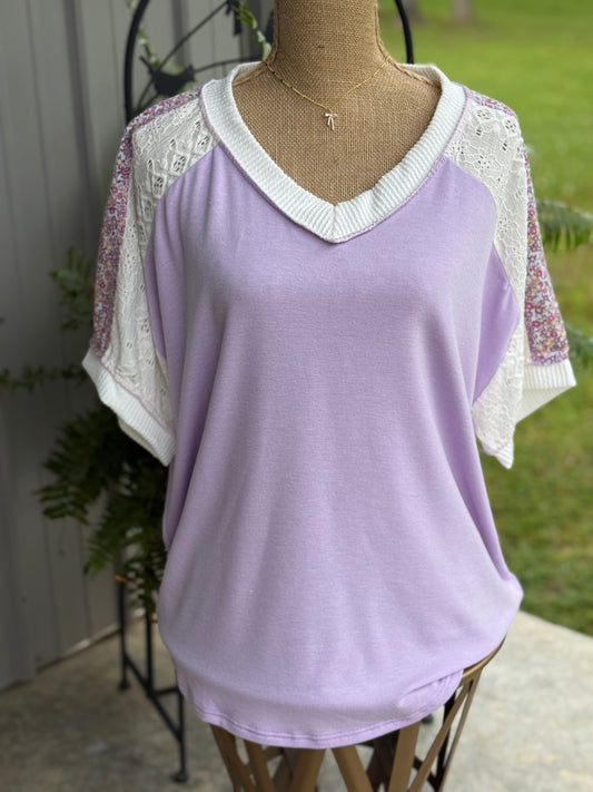 Hope Floral Detail Color Block Plus Top - Milly's Boutique