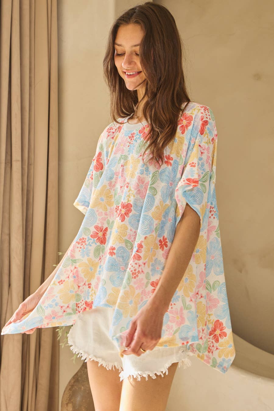 Jerri Batwing Plus Floral Top - Milly's Boutique