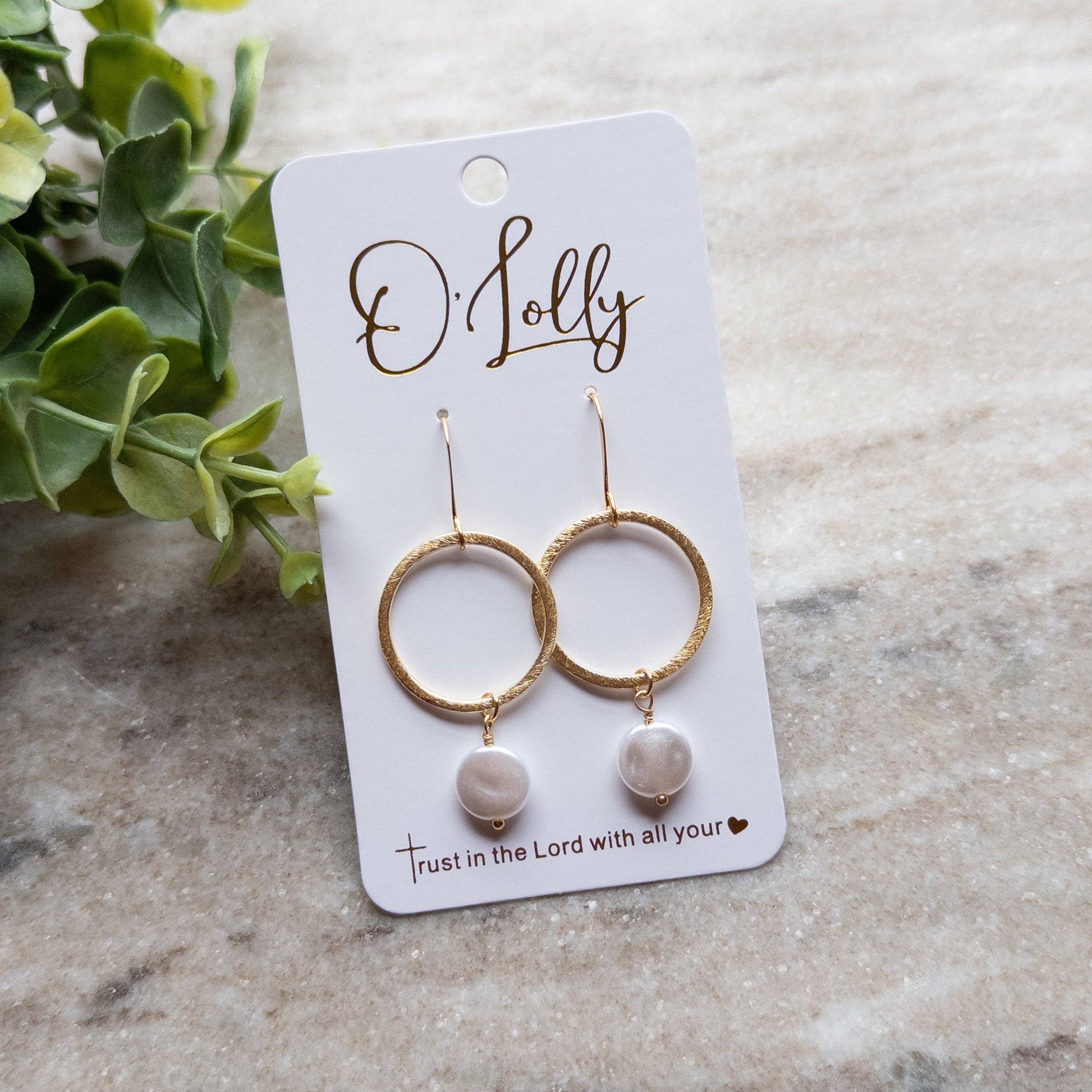 “Marion” Gold Hoop w/Flat Pearl Charm Earrings - Milly's Boutique