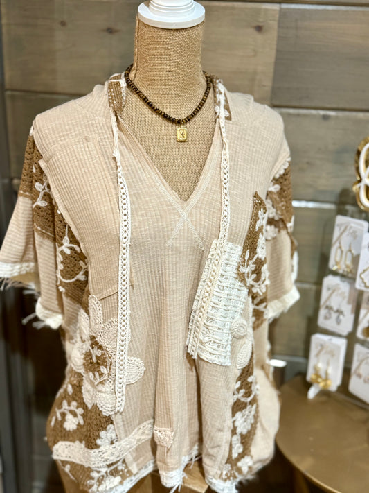 Nikki V-neck Crochet Contrast Top - Milly's Boutique