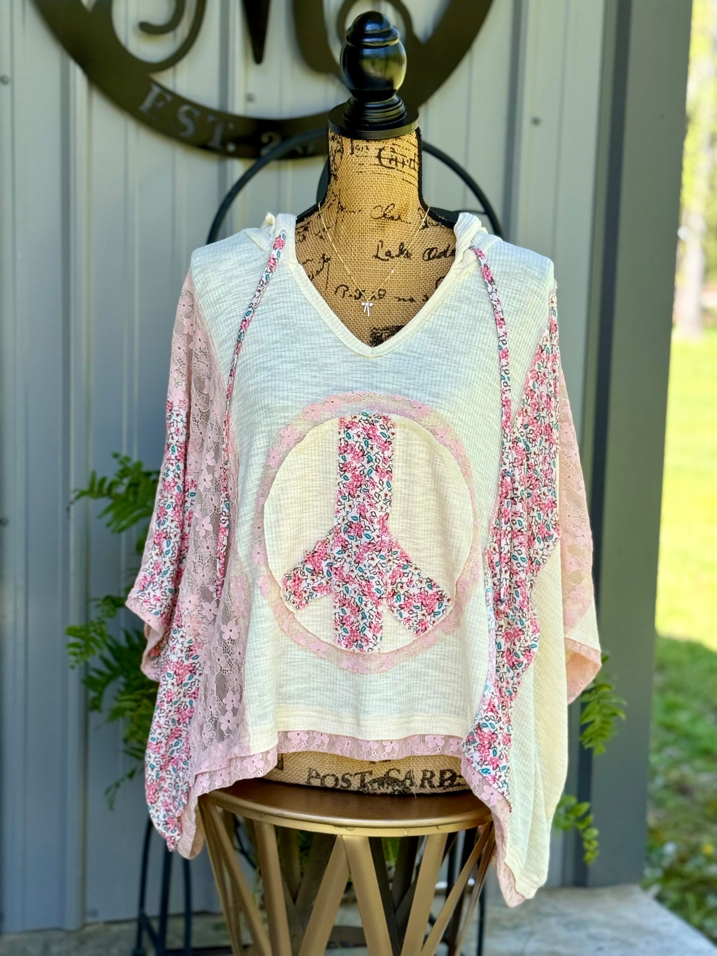 Valerie Hooded Peace Top - Milly's Boutique