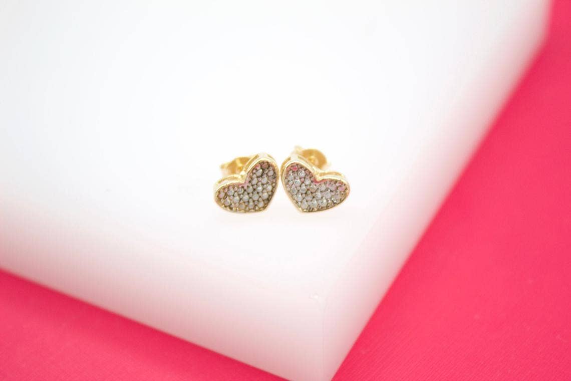 18K Gold Filled Designed Heart Stud Earrings - Milly's Boutique