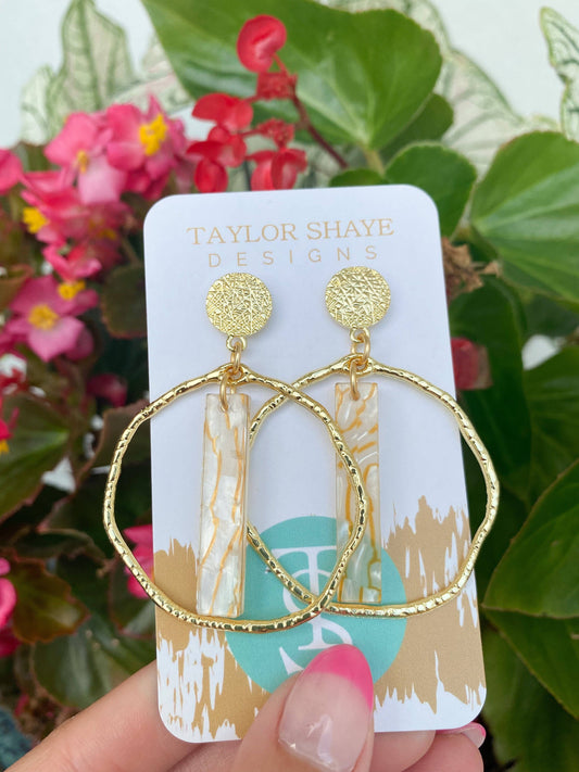 Carrie Stick Hoops - Milly's Boutique